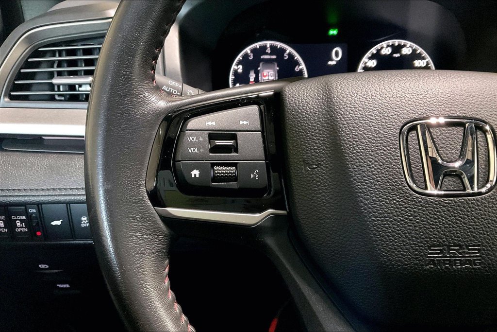 Used 2025 Honda Odyssey Sport-L image 17