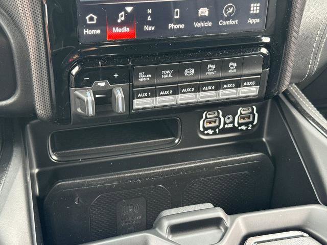 Used 2022 RAM 3500 Limited image 19