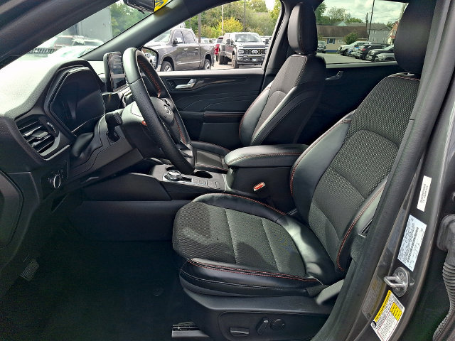 Certified 2025 Ford Escape ST-Line FWD image 14