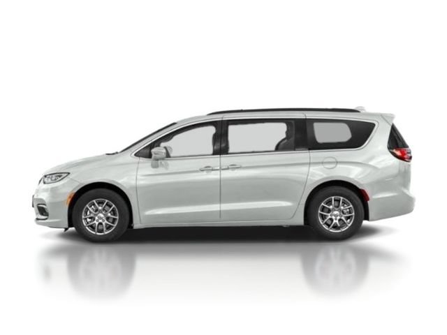 Used 2021 Chrysler Pacifica Touring-L w/ S Appearance Package FWD image 3