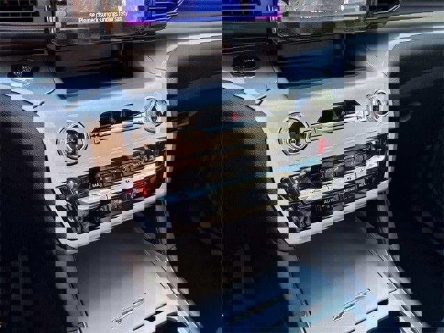 Certified 2022 Ford Explorer XLT w/ Class IV Trailer Tow Package image 34