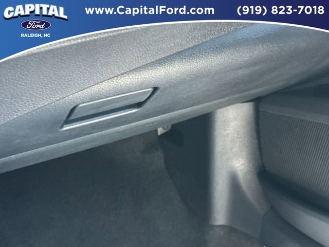 Used 2025 Toyota Camry SE FWD image 27