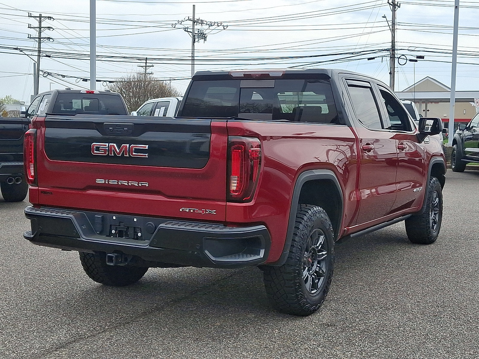 Used 2024 GMC Sierra 1500 AT4X image 7