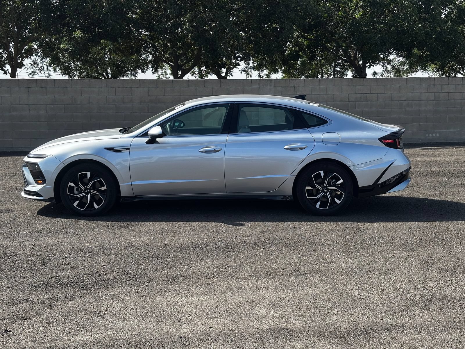 Used 2025 Hyundai Sonata SEL FWD image 7