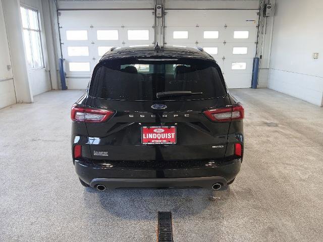 Certified 2023 Ford Escape ST-Line Select w/ Tech Pack #2 image 4