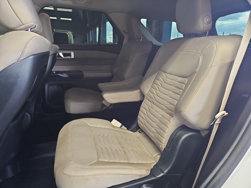 Certified 2020 Ford Explorer XLT RWD image 14