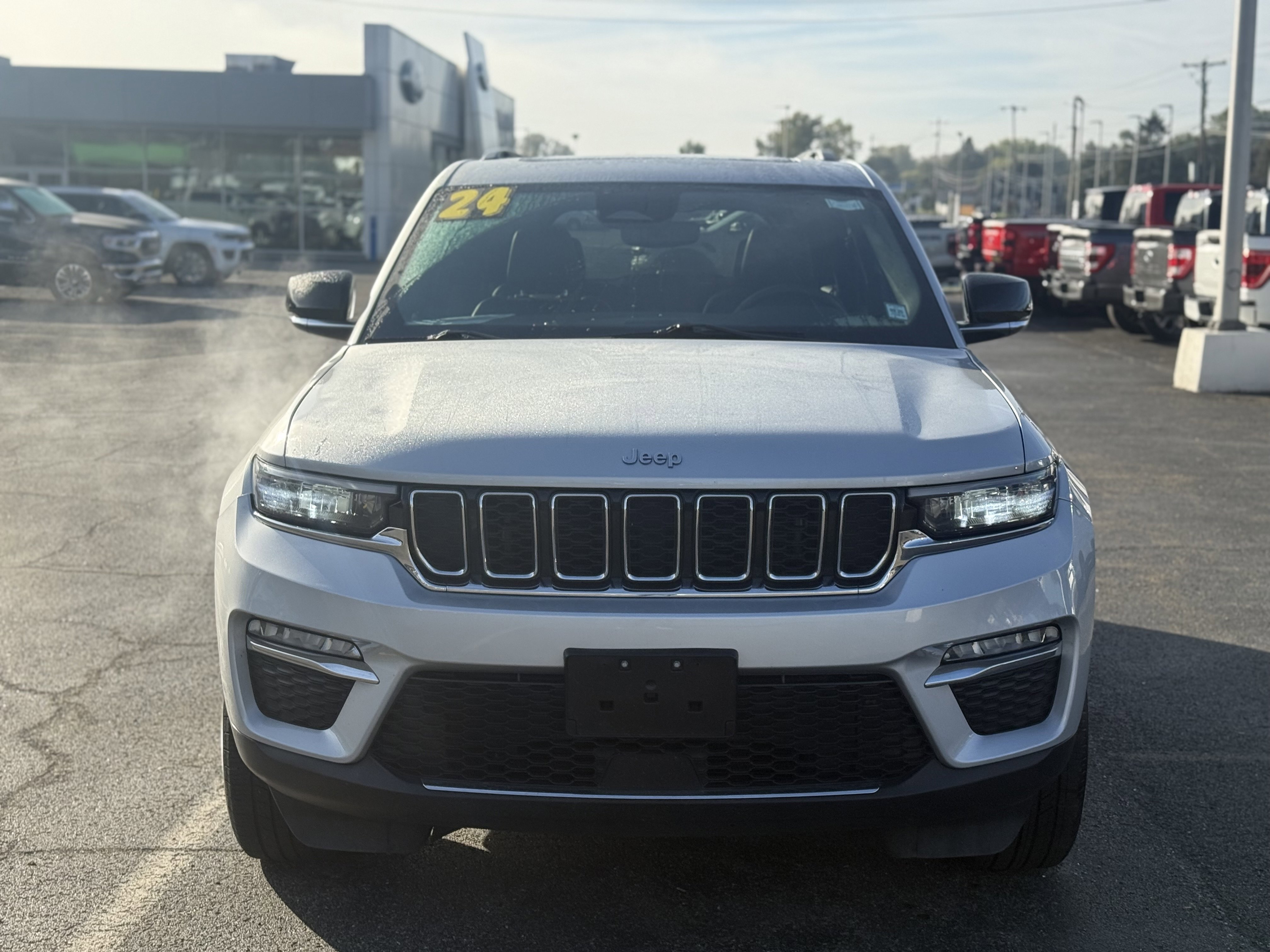 Used 2024 Jeep Grand Cherokee Limited 4xe image 6