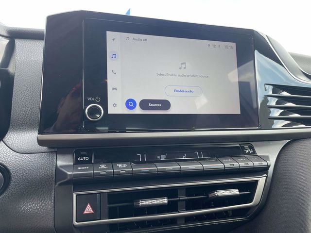 Used 2025 Toyota Camry LE image 21