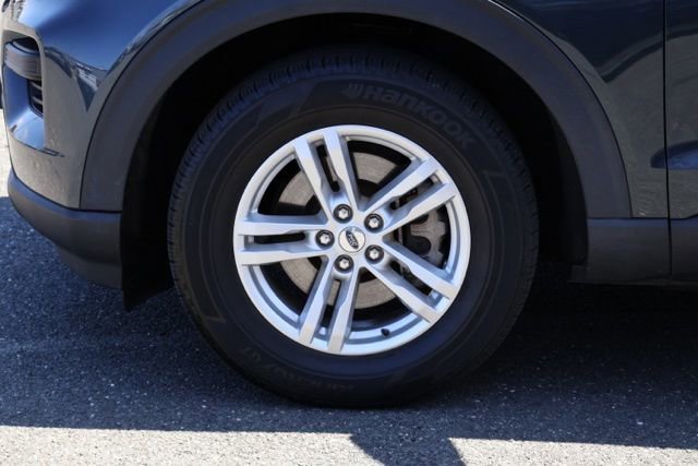 Certified 2023 Ford Explorer XLT image 9