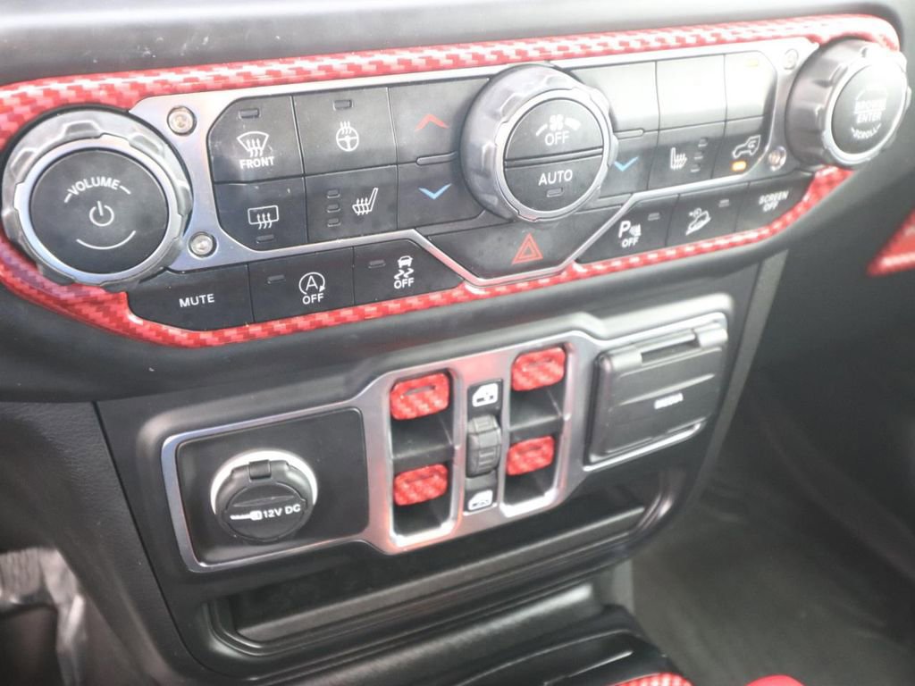 Used 2021 Jeep Wrangler Unlimited Sahara AWD/4WD image 23