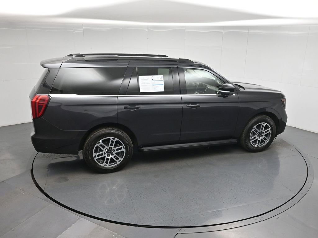 Certified 2025 Ford Expedition Active AWD/4WD image 40