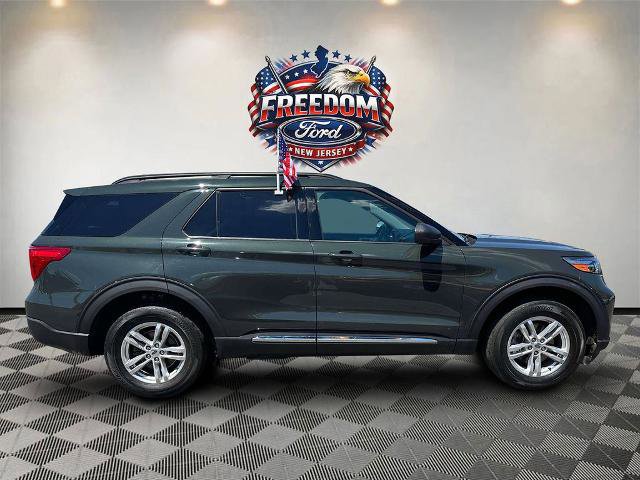 Certified 2023 Ford Explorer XLT w/ Class IV Trailer Tow Package AWD/4WD image 3