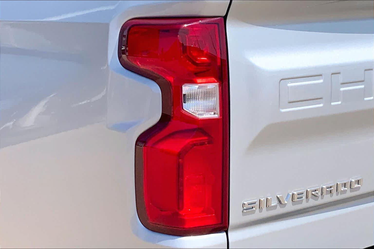 Used 2022 Chevrolet Silverado 1500 RST w/ Texas Edition Plus AWD/4WD image 29