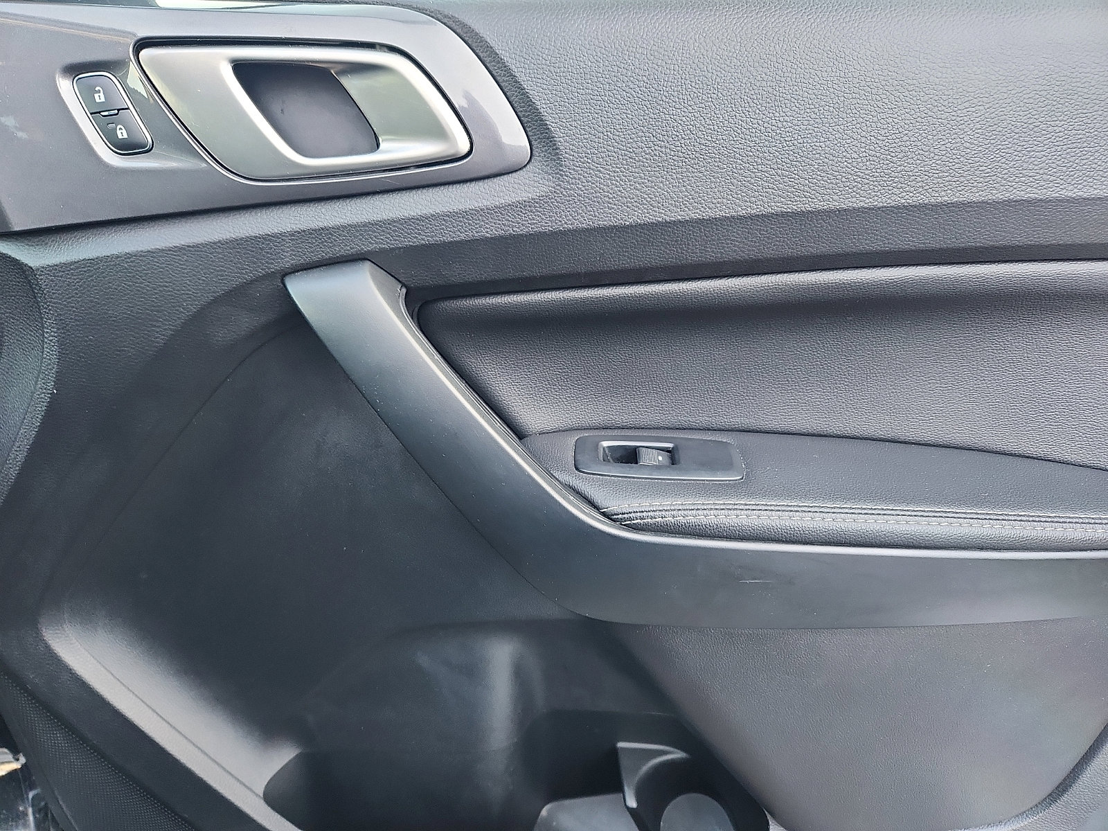 Certified 2020 Ford Ranger Lariat w/ Equipment Group 501A Mid image 34