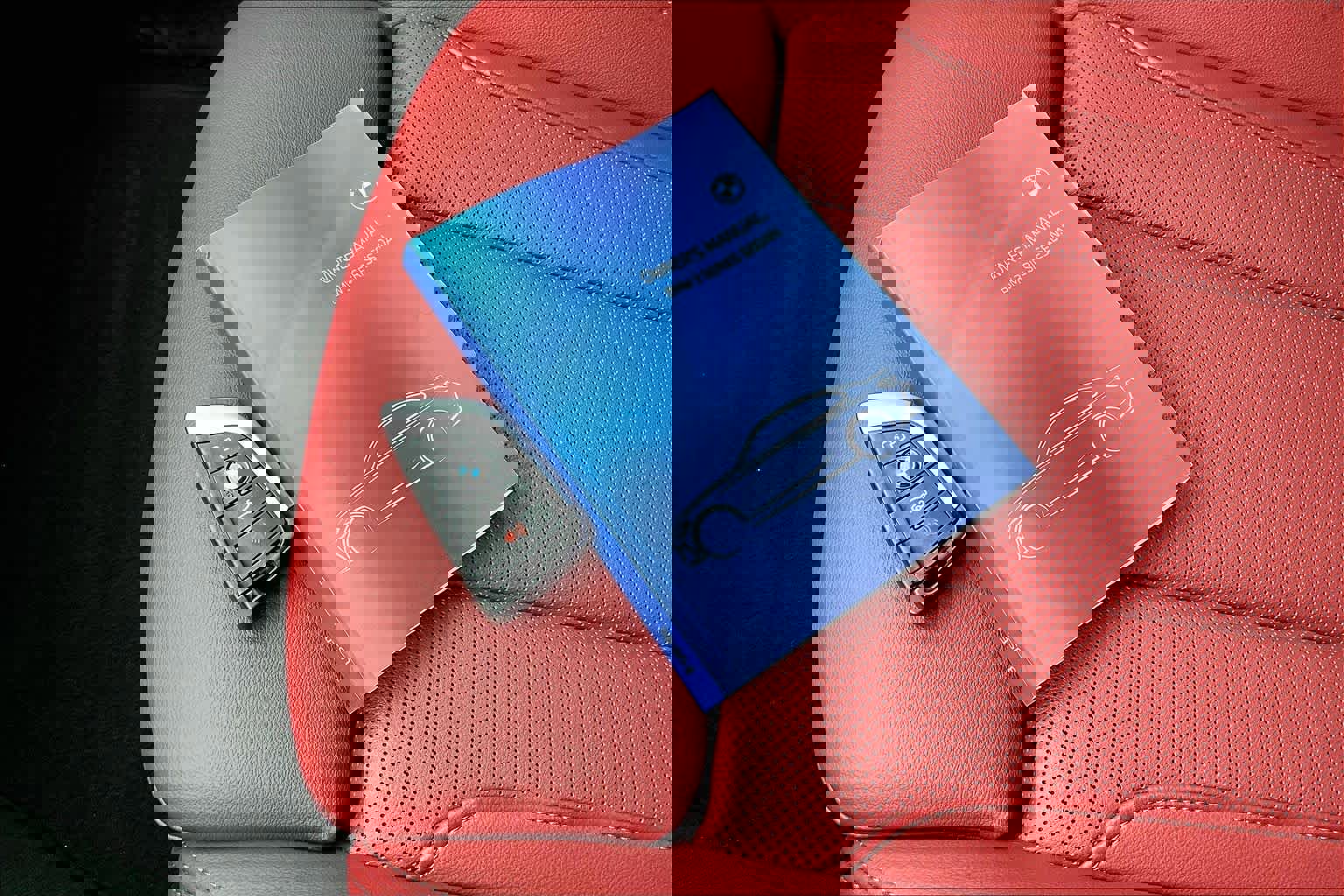 Used 2023 BMW 330i Sedan w/ Driving Assistance Package image 15