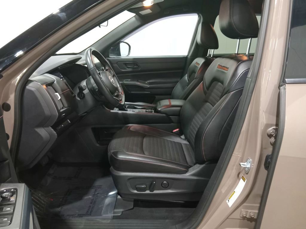 Used 2023 Nissan Pathfinder Rock Creek image 26