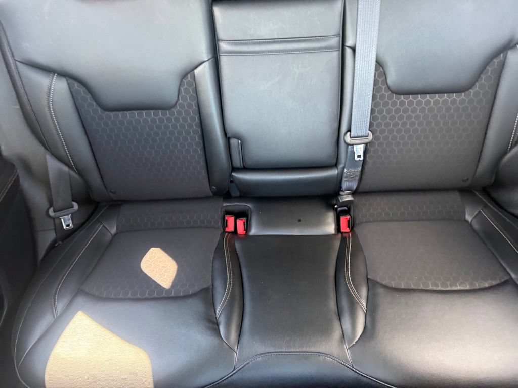 Used 2018 Jeep Compass Latitude AWD/4WD image 38
