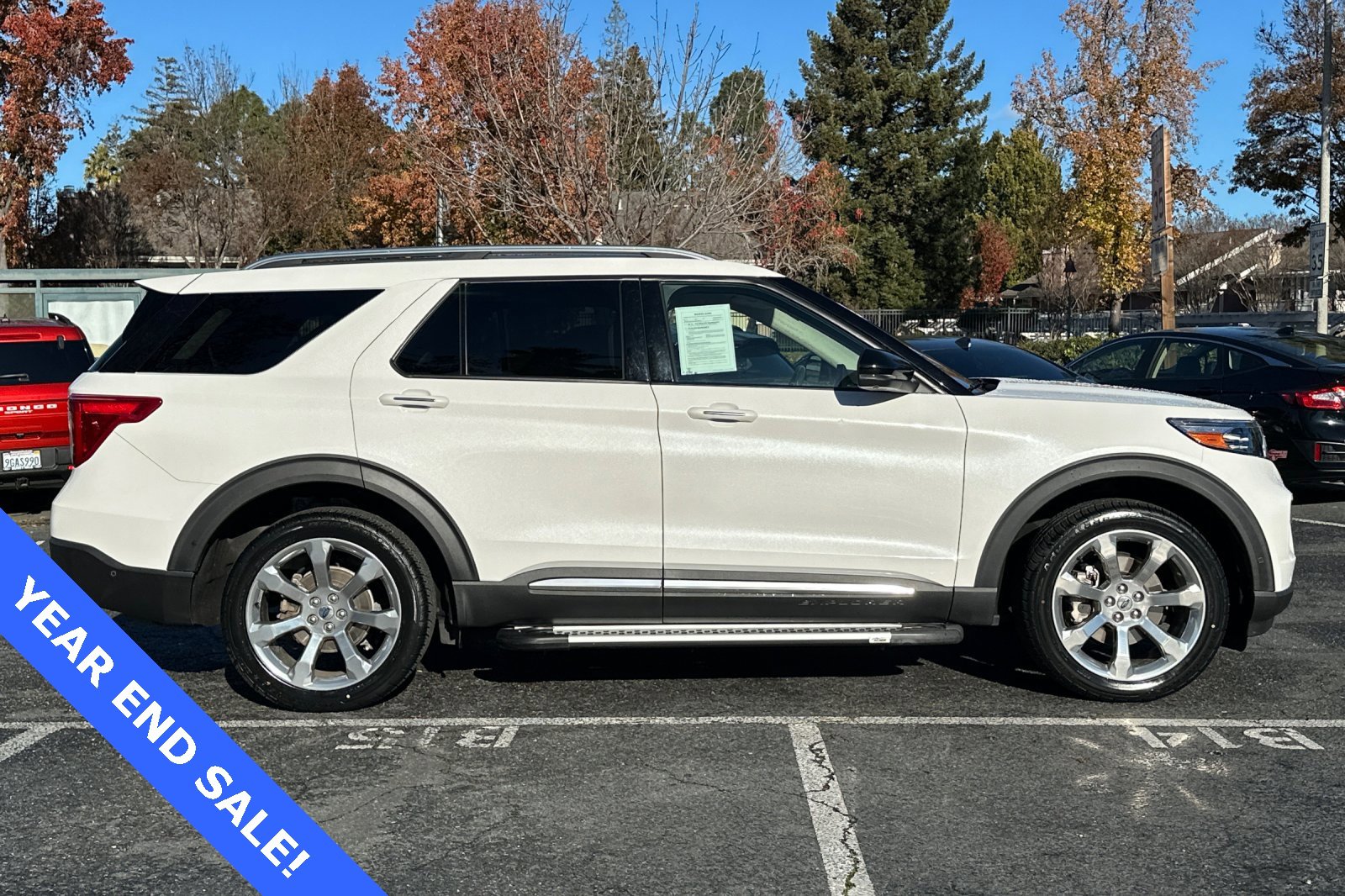 Certified 2020 Ford Explorer Platinum w/ Premium Technology Package image 3