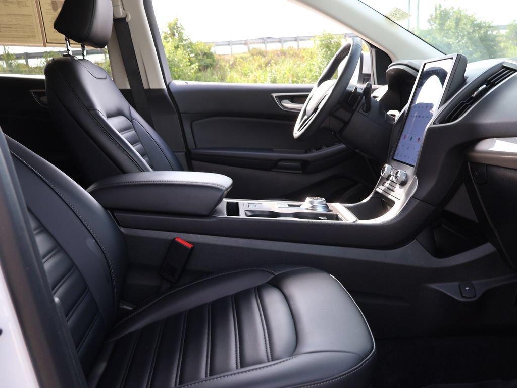 Certified 2024 Ford Edge SEL w/ Convenience Package AWD/4WD image 11