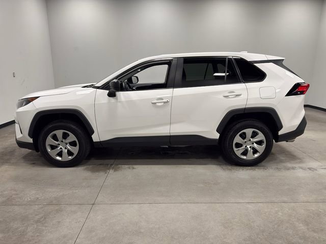 Used 2022 Toyota RAV4 LE FWD image 8