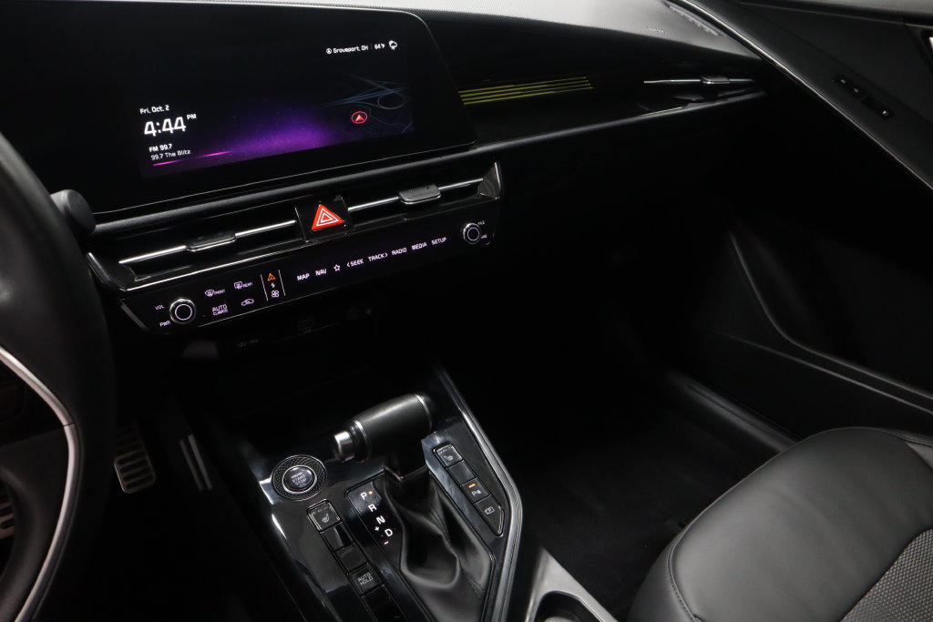 Used 2023 Kia Niro EX Touring FWD image 26