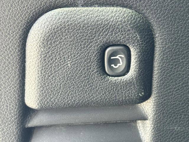 Used 2021 Jeep Grand Cherokee Limited image 14