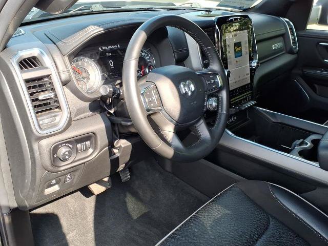 Used 2024 RAM 1500 Laramie AWD/4WD image 17