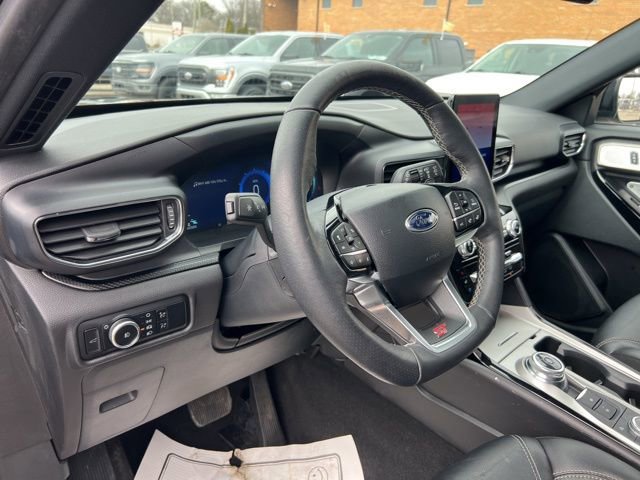 Certified 2024 Ford Explorer ST w/ Equipment Group 401A image 8