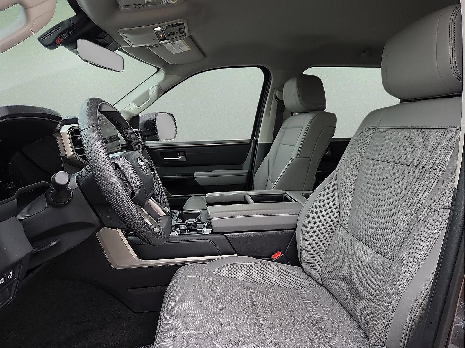 Used 2024 Toyota Tundra Limited w/ Power Package AWD/4WD image 14