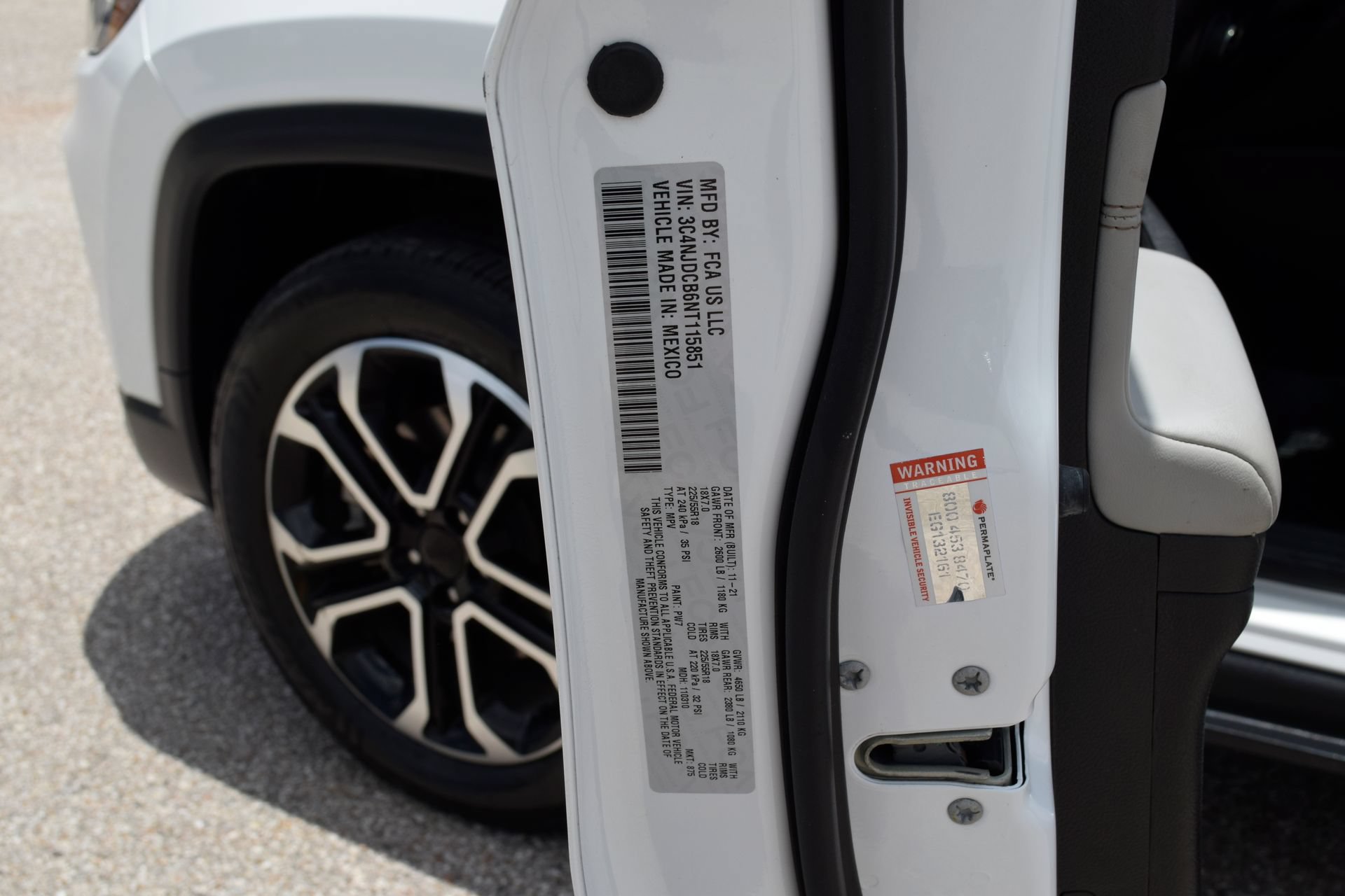 Used 2022 Jeep Compass Limited AWD/4WD image 27