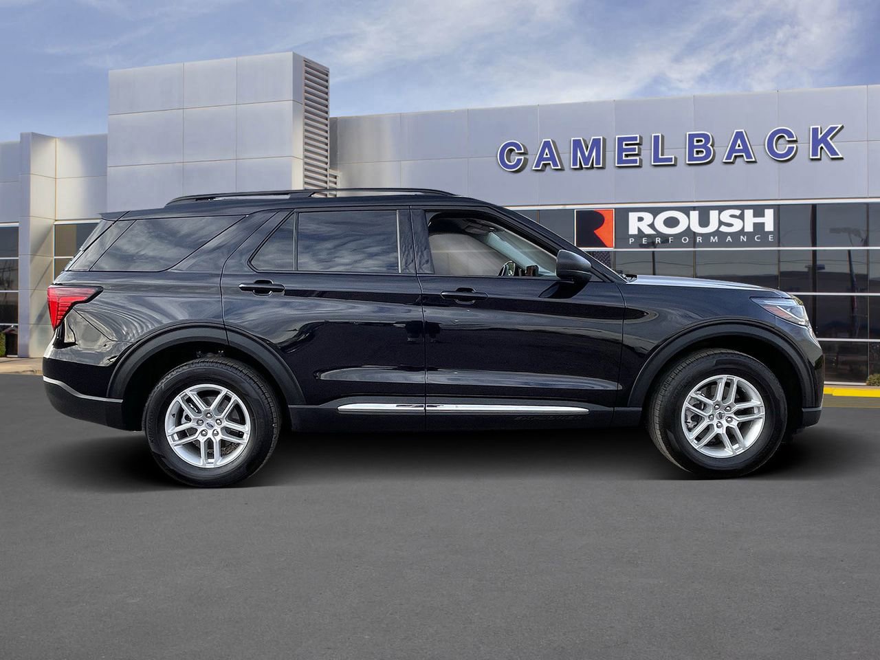 Certified 2025 Ford Explorer Active image 8