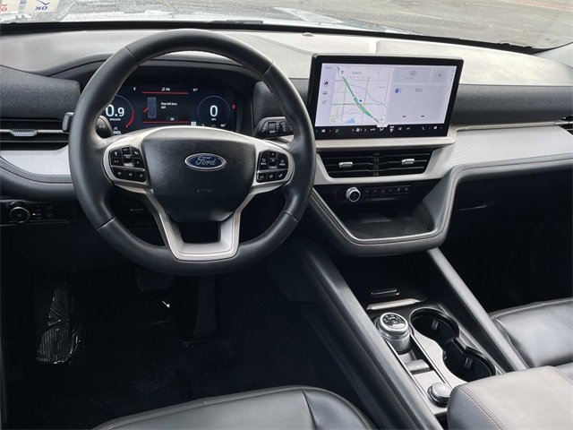 Certified 2025 Ford Explorer Active w/ Active Comfort Package image 7