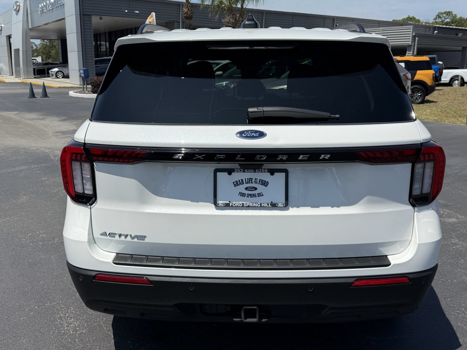 Certified 2025 Ford Explorer Active RWD image 6