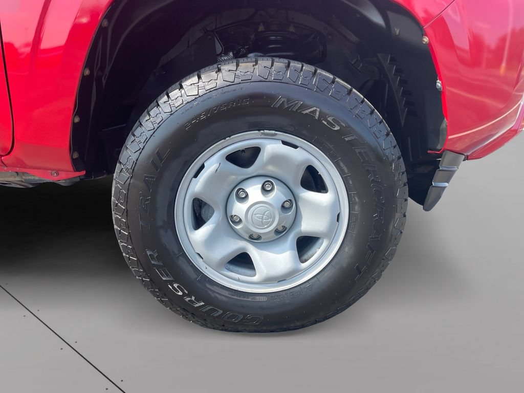 Used 2022 Toyota Tacoma SR AWD/4WD image 9