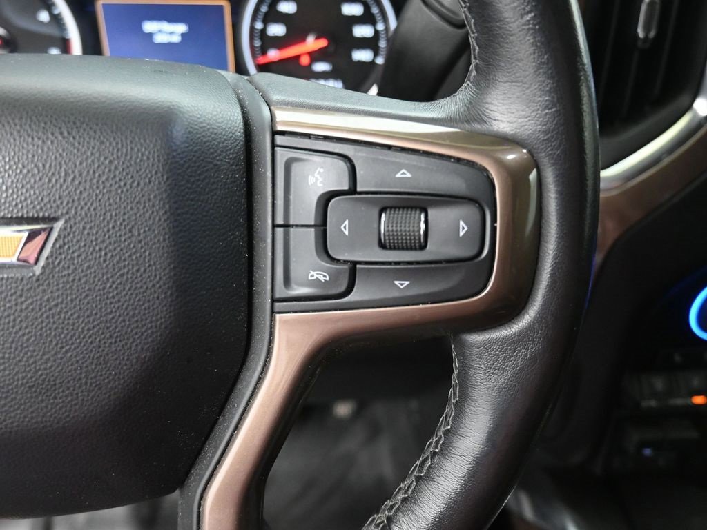 Used 2023 Chevrolet Silverado 3500 High Country image 15