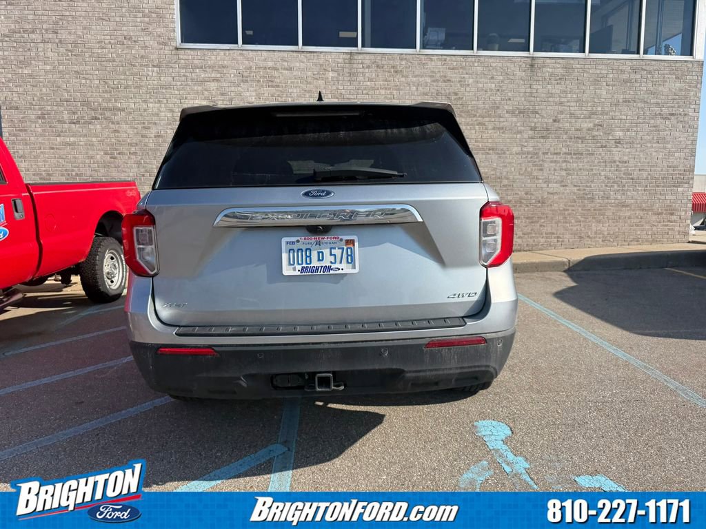 Certified 2023 Ford Explorer XLT w/ Class IV Trailer Tow Package AWD/4WD image 4