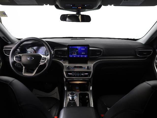 Certified 2023 Ford Explorer XLT w/ Equipment Group 202A AWD/4WD image 14