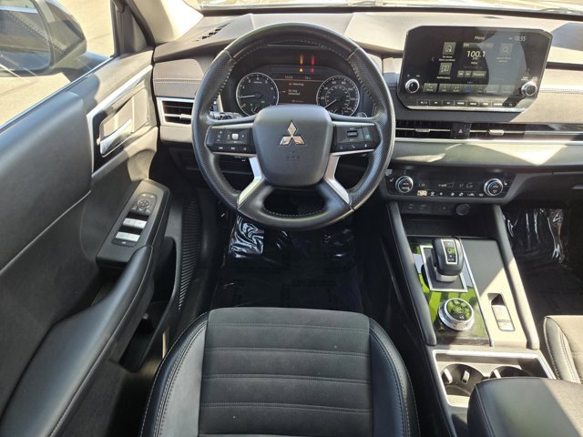 Used 2024 Mitsubishi Outlander SE AWD/4WD image 13