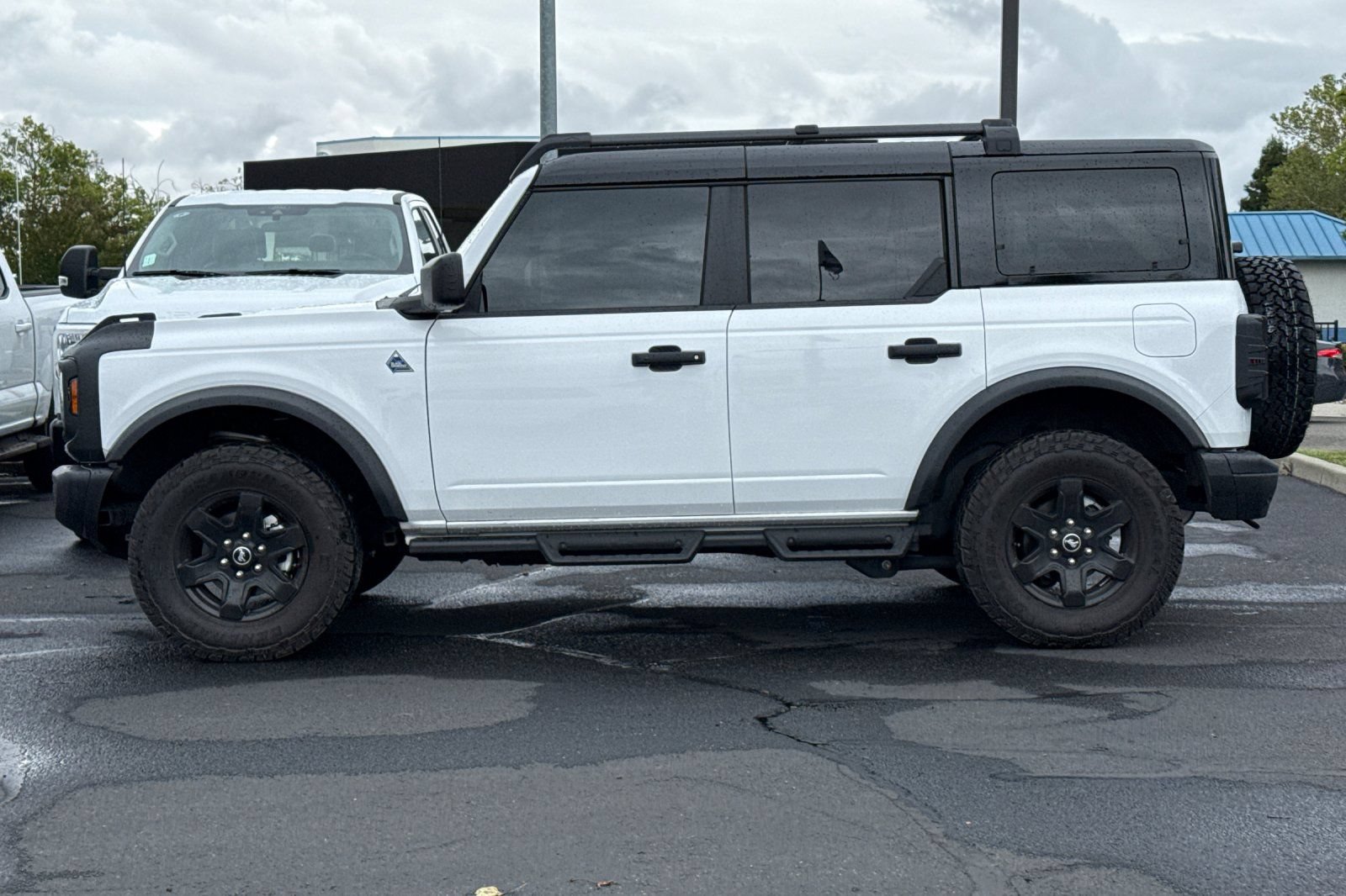 Certified 2024 Ford Bronco Black Diamond AWD/4WD image 7