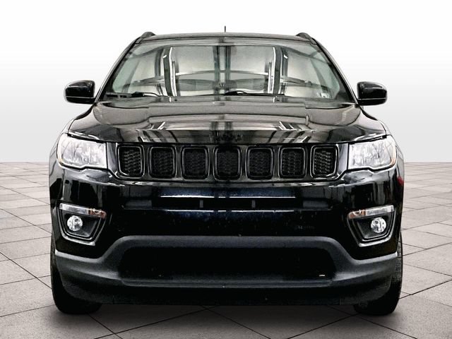 Used 2018 Jeep Compass Latitude w/ Popular Equipment Group AWD/4WD image 3