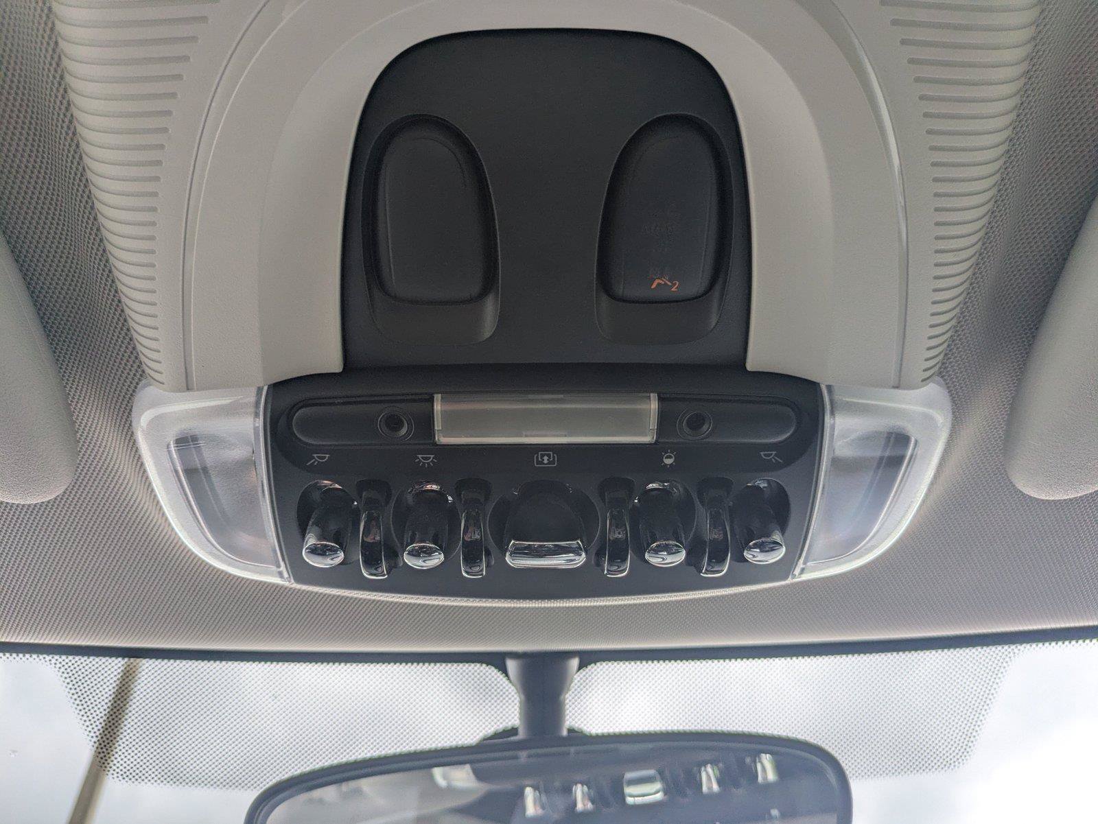 Used 2019 MINI Cooper 2-Door Hardtop FWD image 28