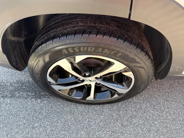 Used 2024 Chevrolet Trax RS FWD image 13