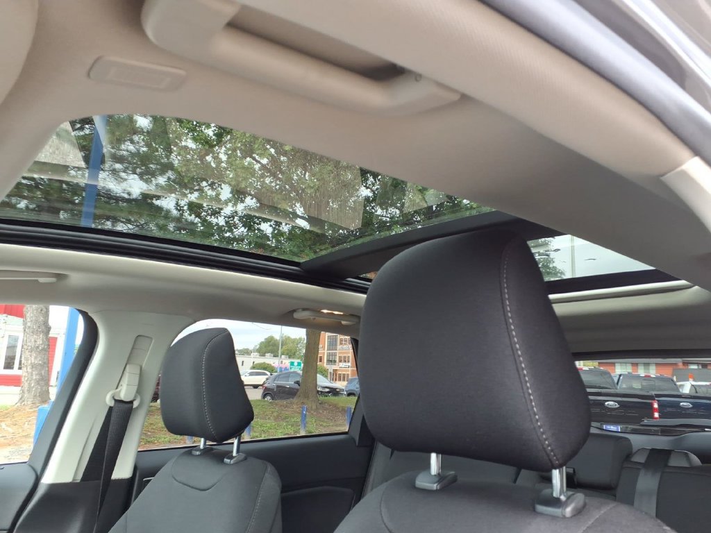 Certified 2024 Ford Edge SEL w/ Convenience Package AWD/4WD image 14