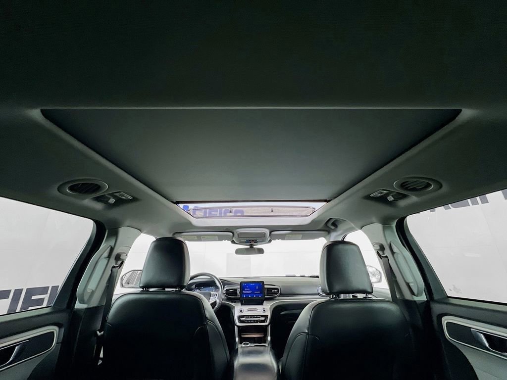 Certified 2024 Ford Explorer XLT w/ Equipment Group 202A image 41