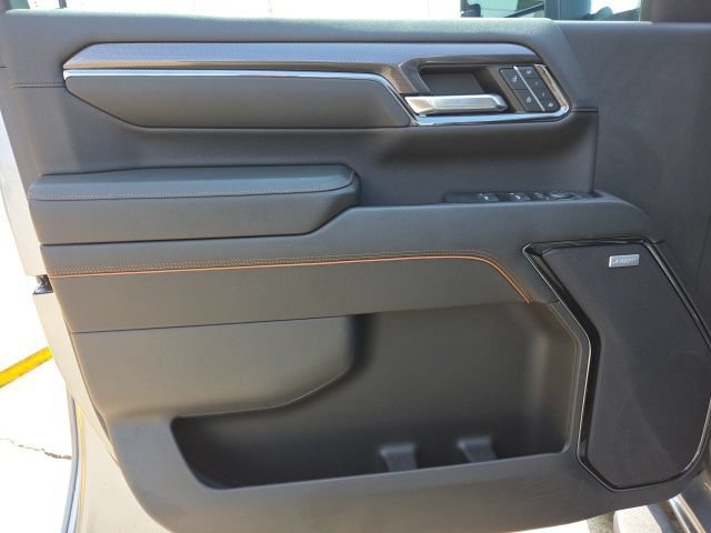 Used 2024 GMC Sierra 2500 AT4 w/ AT4 Premium Plus Package AWD/4WD image 29
