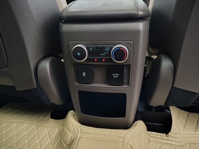 Certified 2020 Ford Explorer Platinum w/ Premium Technology Package AWD/4WD image 35
