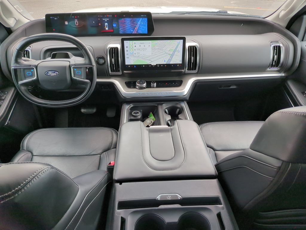 Certified 2025 Ford Expedition Platinum AWD/4WD image 15