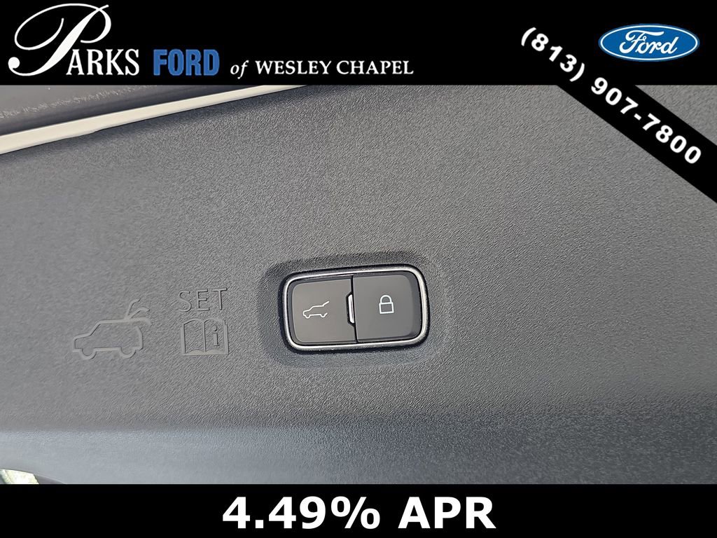 Certified 2025 Ford Expedition Active AWD/4WD image 10