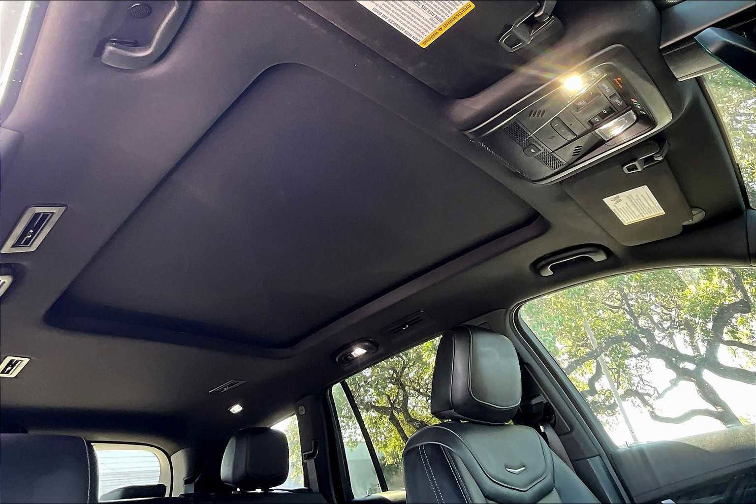 Used 2024 Cadillac XT6 Premium Luxury image 26