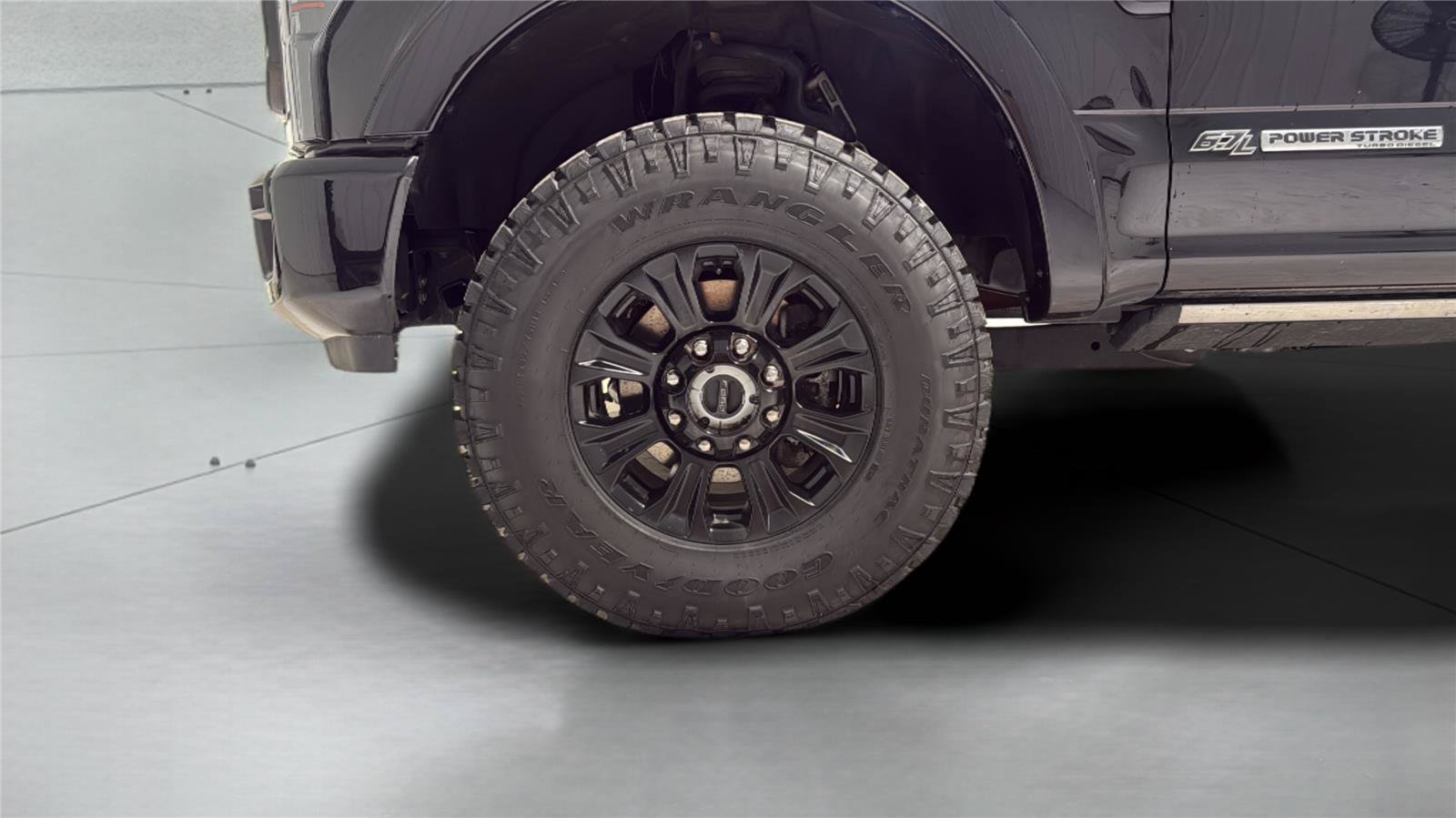Certified 2022 Ford F250 Lariat w/ Tremor Off-Road Package AWD/4WD image 9